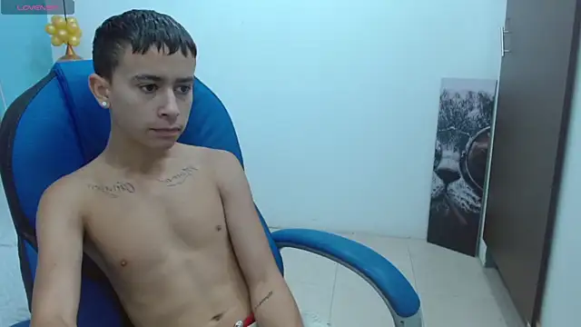 Xavii18 online show from January 22, 2025, 12:17 pm