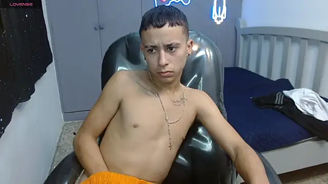 Xavii18 online show from March 5, 2025, 7:17 pm