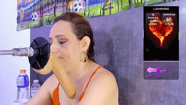 Snapshot of Issys_milf chatting on June 18, 2026, 12:10 pm Issys milf online show from June 18, 2026, 12:10 pm