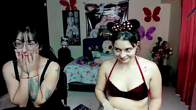 Snapshot of jeyloveebony chatting on November 28, 2025, 1:44 pm jeyloveebony online show from November 28, 2025, 1:44 pm