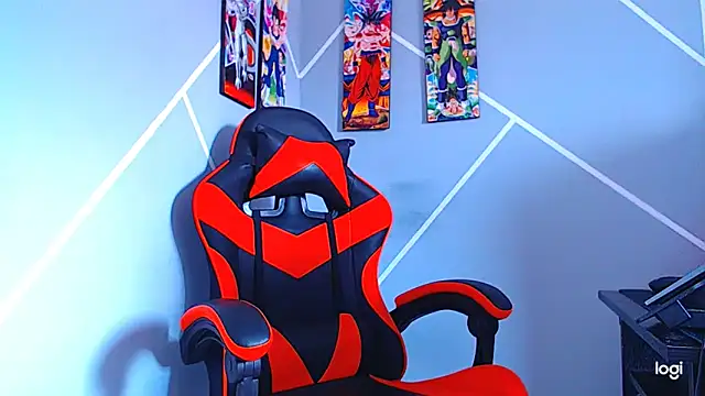 Snapshot of ADAM_HOT chatting on October 28, 2025, 8:30 pm ADAM HOT online show from October 28, 2025, 8:30 pm