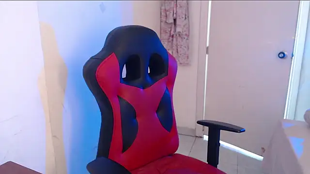 Snapshot of Maximesex chatting on March 25, 2026, 1:32 pm Maximesex online show from March 25, 2026, 1:32 pm