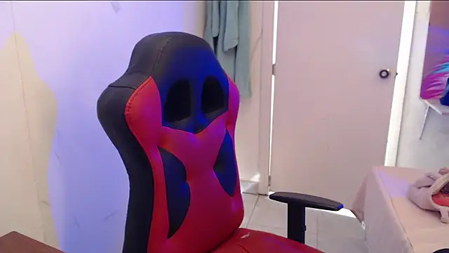 Snapshot of Maximesex chatting on February 28, 2026, 1:33 pm Maximesex online show from February 28, 2026, 1:33 pm