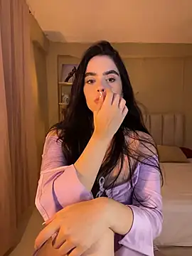 Snapshot of Mavi_Coless chatting on November 6, 2025, 2:04 am Mavi Coless online show from November 6, 2025, 2:04 am