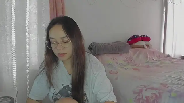 Snapshot of HARLEYNAPIER chatting on July 14, 2026, 3:07 pm HARLEYNAPIER online show from July 14, 2026, 3:07 pm