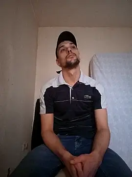 kx93 online show from November 22, 2025, 2:27 pm