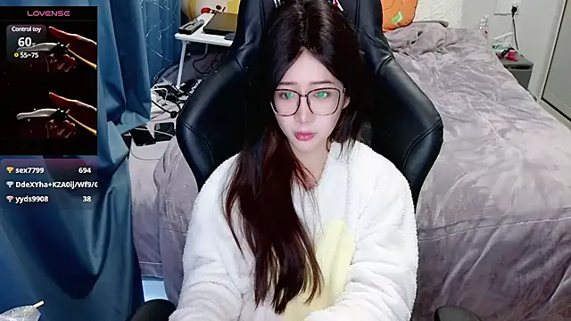 Angelababy001 online show from January 13, 2025, 12:09 am