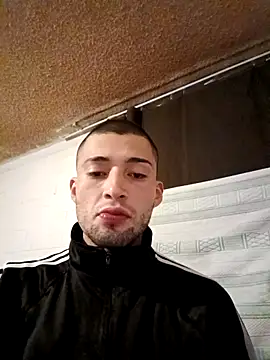 Snapshot of Suggarwhite18CM chatting on October 13, 2025, 5:09 am Suggarwhite18CM online show from October 13, 2025, 5:09 am