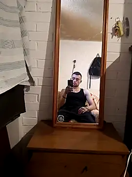 Snapshot of Suggarwhite18CM chatting on November 18, 2025, 10:24 pm Suggarwhite18CM online show from November 18, 2025, 10:24 pm