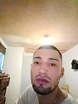 Snapshot of Suggarwhite18CM chatting on November 8, 2025, 7:39 pm Suggarwhite18CM online show from November 8, 2025, 7:39 pm