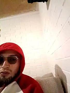 Snapshot of Suggarwhite18CM chatting on November 12, 2025, 9:35 am Suggarwhite18CM online show from November 12, 2025, 9:35 am