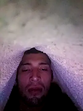 Snapshot of Suggarwhite18CM chatting on December 17, 2025, 8:19 am Suggarwhite18CM online show from December 17, 2025, 8:19 am