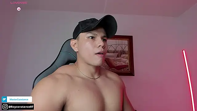 Snapshot of RoyConstance chatting on October 18, 2025, 4:14 am RoyConstance online show from October 18, 2025, 4:14 am