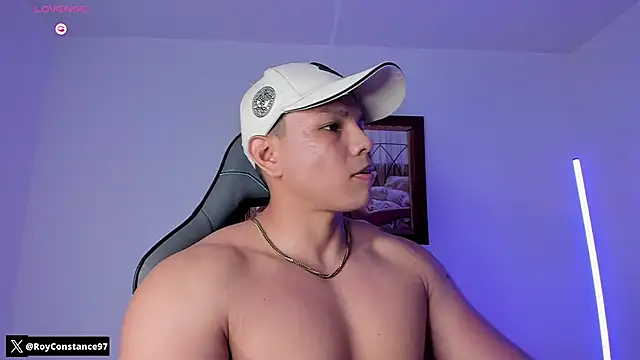 Snapshot of RoyConstance chatting on November 11, 2025, 3:34 am RoyConstance online show from November 11, 2025, 3:34 am