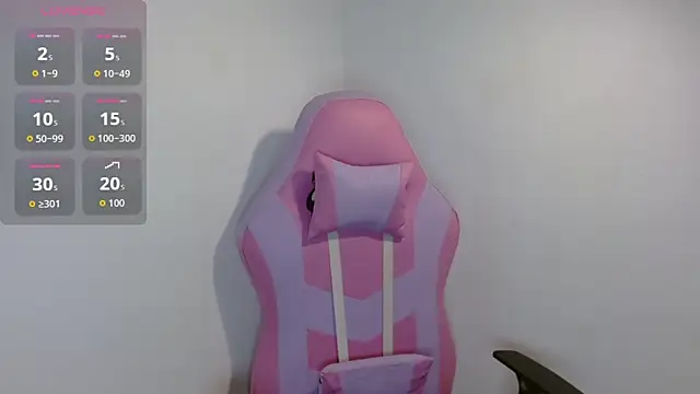 yulissa18 online show from March 15, 2026, 7:37 am