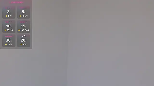 yulissa18 online show from October 31, 2025, 9:00 pm