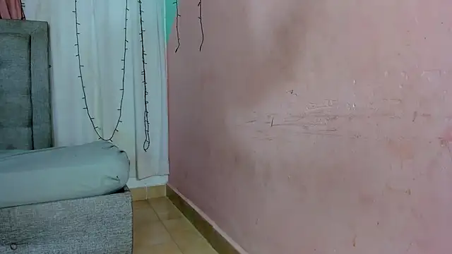 Snapshot of valentina_0_ chatting on October 26, 2025, 3:40 am valentina 0 online show from October 26, 2025, 3:40 am