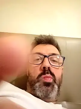 pana1978loco online show from November 12, 2025, 11:25 am