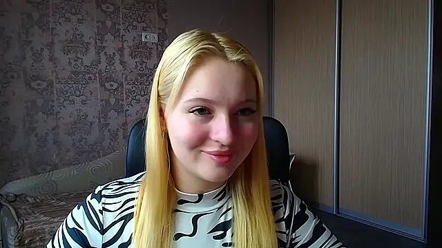 Snapshot of Milka_kiss_ chatting on March 19, 2026, 10:37 am Milka kiss online show from March 19, 2026, 10:37 am