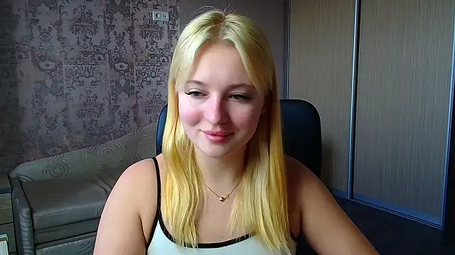 Snapshot of Milka_kiss_ chatting on March 9, 2026, 12:30 pm Milka kiss online show from March 9, 2026, 12:30 pm