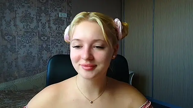 Snapshot of Milka_kiss_ chatting on March 12, 2026, 11:47 am Milka kiss online show from March 12, 2026, 11:47 am