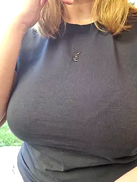 Snapshot of _tasechka_ chatting on September 19, 2025, 3:16 pm tasechka online show from September 19, 2025, 3:16 pm