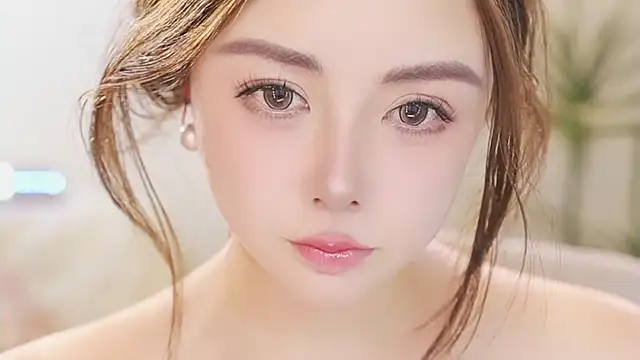 Qiaoqiao  online show from May 4, 2026, 4:54 pm