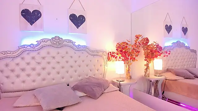 Snapshot of NiaColusi chatting on October 10, 2025, 8:09 pm NiaColusi online show from October 10, 2025, 8:09 pm