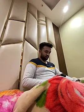 Snapshot of BengaliBabu_Rohan chatting on December 21, 2024, 11:33 am BengaliBabu Rohan online show from December 21, 2024, 11:33 am