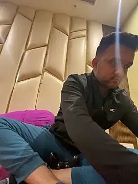 Snapshot of BengaliBabu_Rohan chatting on January 6, 2025, 6:20 pm BengaliBabu Rohan online show from January 6, 2025, 6:20 pm