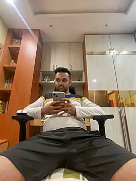 Snapshot of BengaliBabu_Rohan chatting on January 7, 2025, 2:30 pm BengaliBabu Rohan online show from January 7, 2025, 2:30 pm