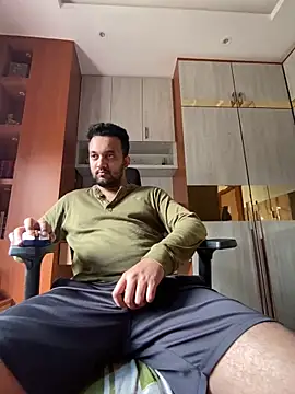 Snapshot of BengaliBabu_Rohan chatting on January 25, 2025, 6:12 am BengaliBabu Rohan online show from January 25, 2025, 6:12 am