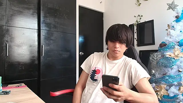 Snapshot of Haruto2001 chatting on January 4, 2025, 8:59 pm Haruto2001 online show from January 4, 2025, 8:59 pm