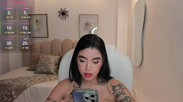 zoee jackson online show from June 7, 2026, 7:41 pm