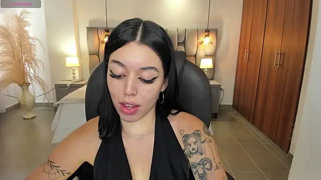 Snapshot of zoee_jackson chatting on August 3, 2026, 6:58 pm zoee jackson online show from August 3, 2026, 6:58 pm