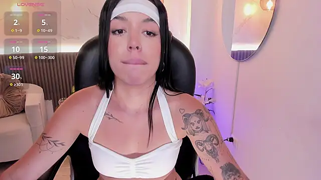 Snapshot of zoee_jackson chatting on July 19, 2026, 6:37 pm zoee jackson online show from July 19, 2026, 6:37 pm