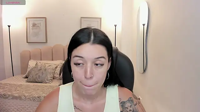 Snapshot of zoee_jackson chatting on July 23, 2026, 5:53 pm zoee jackson online show from July 23, 2026, 5:53 pm
