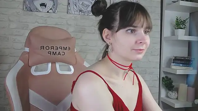 ManuTaya online show from January 26, 2025, 4:20 pm