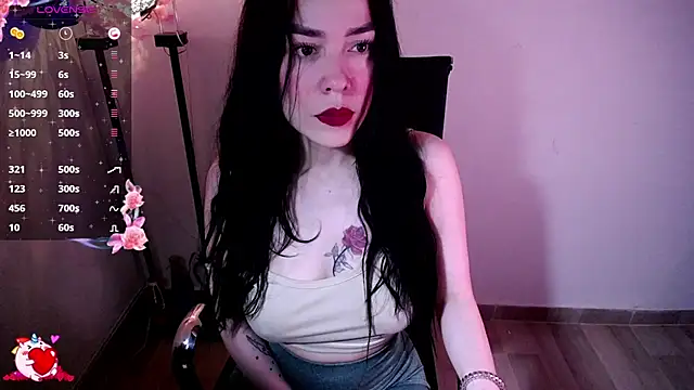 Snapshot of katty_8 chatting on October 1, 2025, 1:11 am katty 8 online show from October 1, 2025, 1:11 am
