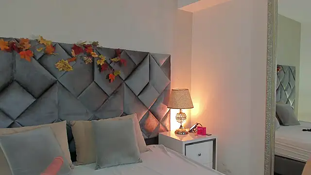 Snapshot of Luisa0110 chatting on October 10, 2025, 10:21 pm Luisa0110 online show from October 10, 2025, 10:21 pm