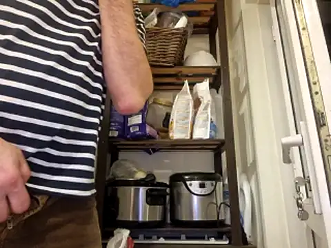 Snapshot of stavroun chatting on November 9, 2025, 5:17 pm stavroun online show from November 9, 2025, 5:17 pm