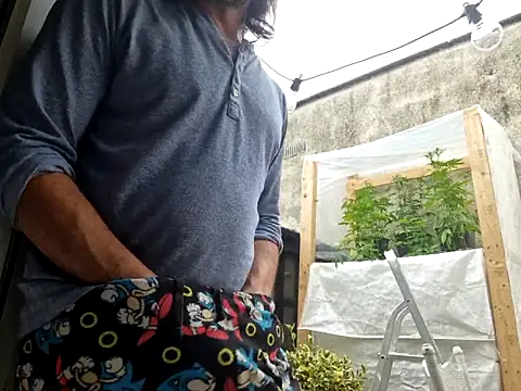 Snapshot of stavroun chatting on September 10, 2025, 4:17 pm stavroun online show from September 10, 2025, 4:17 pm