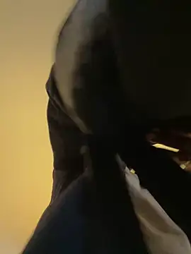 Snapshot of Andricastro chatting on February 25, 2025, 11:04 pm Andricastro online show from February 25, 2025, 11:04 pm