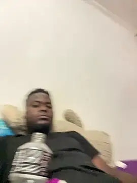 Snapshot of Andricastro chatting on March 14, 2025, 11:45 am Andricastro online show from March 14, 2025, 11:45 am