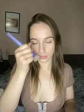 Snapshot of EdnaBradley chatting on October 14, 2025, 2:50 pm EdnaBradley online show from October 14, 2025, 2:50 pm