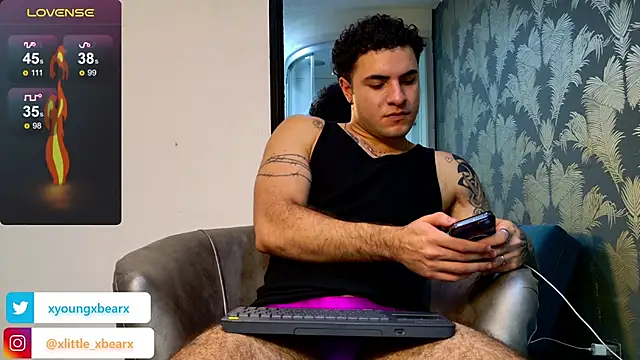 xlittle xbearx online show from March 5, 2025, 2:56 pm