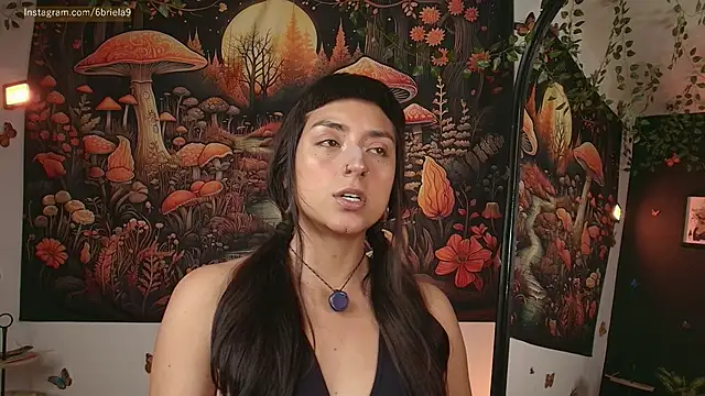 Snapshot of 6Briela9_ chatting on April 29, 2026, 7:53 pm 6Briela9 online show from April 29, 2026, 7:53 pm