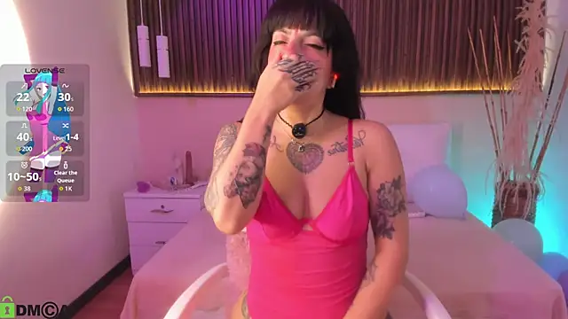 Liz grey  online show from May 15, 2026, 6:17 pm