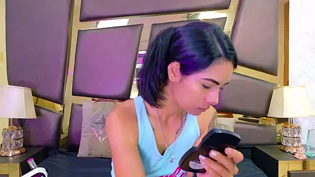 NicoleEsposito online show from February 2, 2026, 12:59 pm