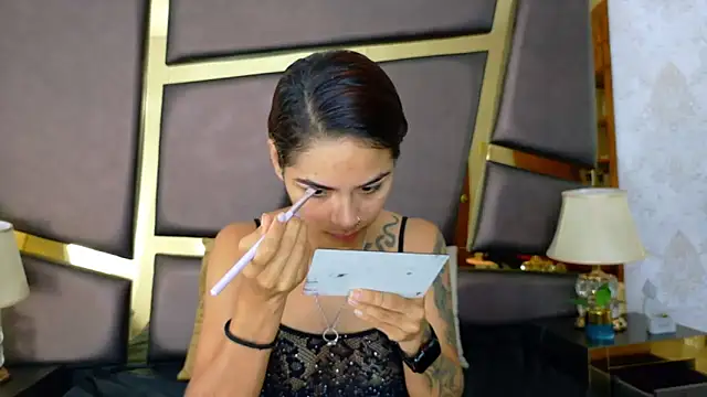 Snapshot of NicoleEsposito chatting on October 15, 2025, 12:46 pm NicoleEsposito online show from October 15, 2025, 12:46 pm